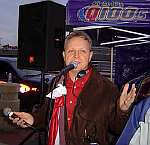 Mike gets the Aerosmith fans pumped up before their concert at the Q100.5 Booth in Atlanta