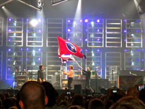 Paul McCartney In Concert - Waving The Tennessee Flag