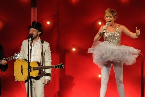 CMA Awards Show - Sugarland Performs