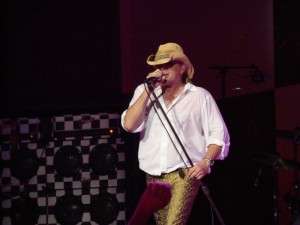 Robin Zander of Cheap Trick in concert - Nashville, TN 