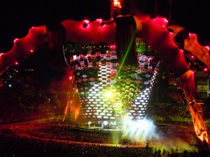 U2 Stage - Nashville, Tn - Vanderbilt Stadium - 7/2/2011 - The Video Screen Expanded