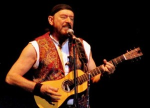 Ian Anderson Plays Guitar in Concert