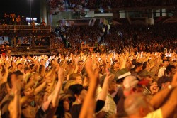 Stadium Crowd - CMA Music Fest 2012 - Friday 6-8-2012