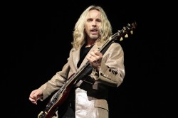 Styx In Concert - Nashville, TN - Tommy Shaw