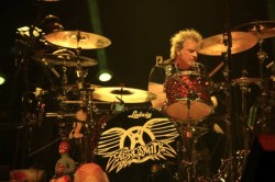 Aerosmith In Concert - Joey Kramer