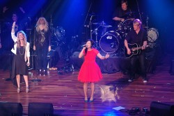 Natalie Grant and Kari Jobe performing at the K-Love Fan Awards