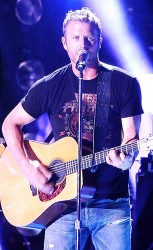 Dierks Bentley In Concert - CMA Music Festival 2013