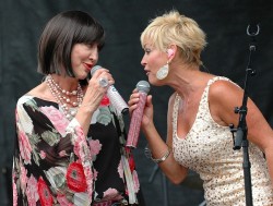 Pam Tillis and Lorrie Morgan Performing as Grits & Glamour