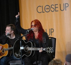 Wynonna - Fan Fair Stage