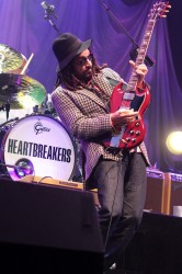 Tom Petty and The Heartbreakers In Concert (Mike Campbell) - Nashville, TN 9/23/2014